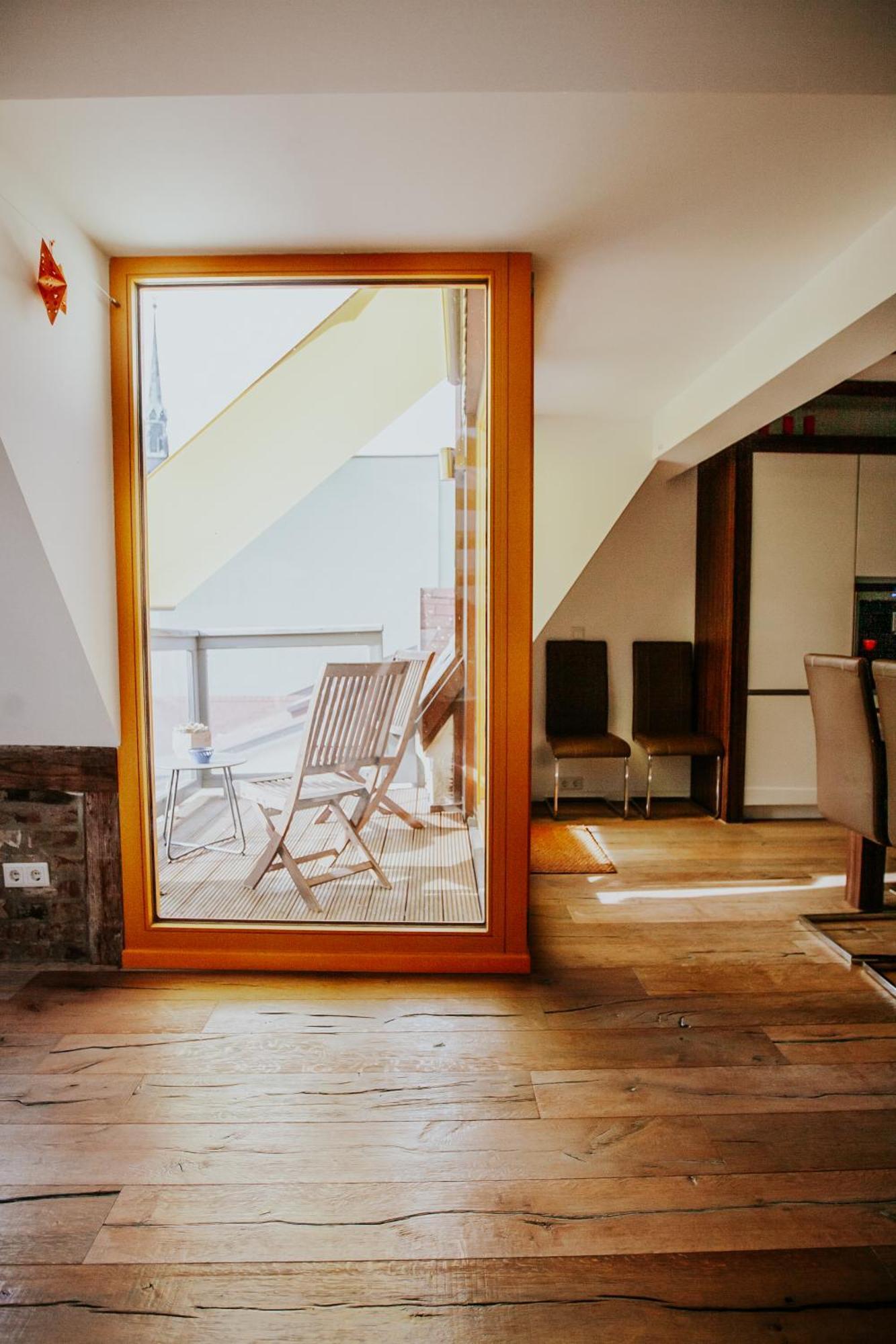 Traumhaftes Apartment Am Dom Mit Grosser Dachterrasse Zwickau Ngoại thất bức ảnh